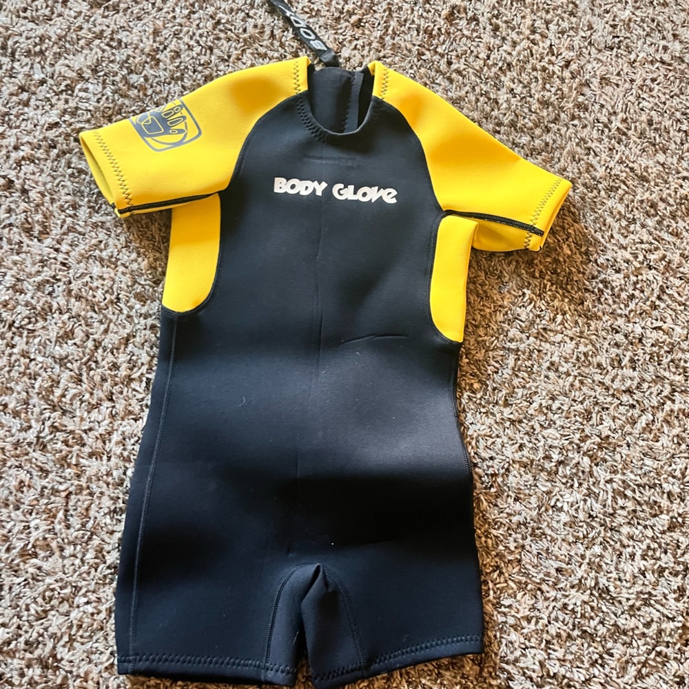 Body Glove Black and Yellow Neoprene Vest